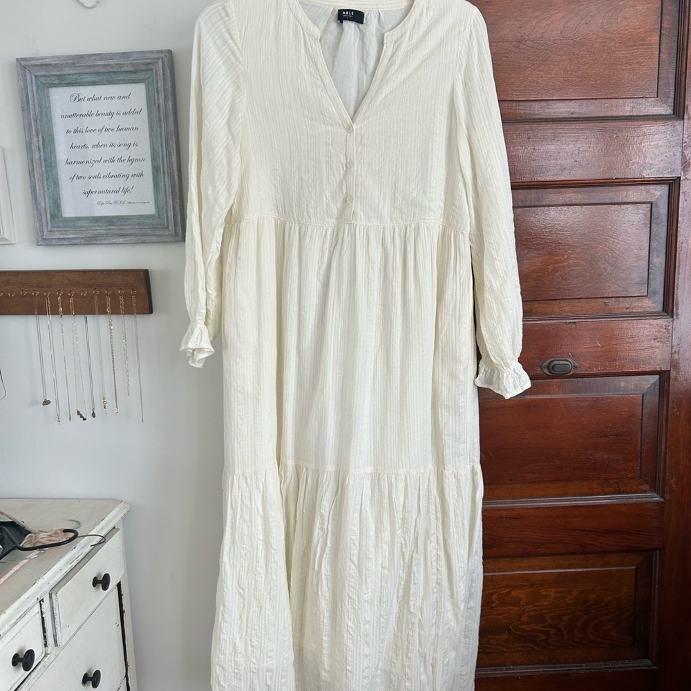 Elegant White Maxi Dress